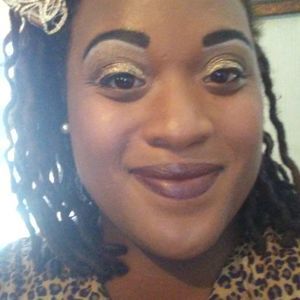 Meet your Posher, Otisha